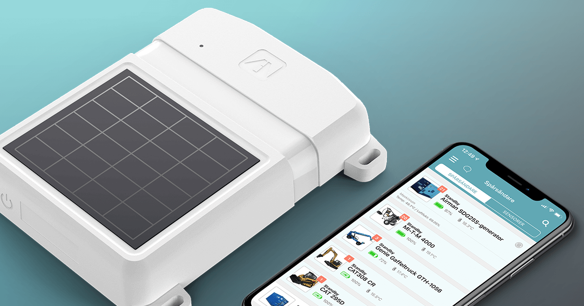 GPS tracker with solar panel and large battery Automile